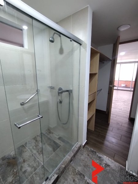 Apartamento en arriendo en Zuñiga, Envigado · foto 10 de 24