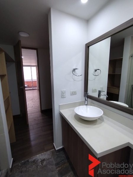 Apartamento en arriendo en Zuñiga, Envigado · foto 13 de 24