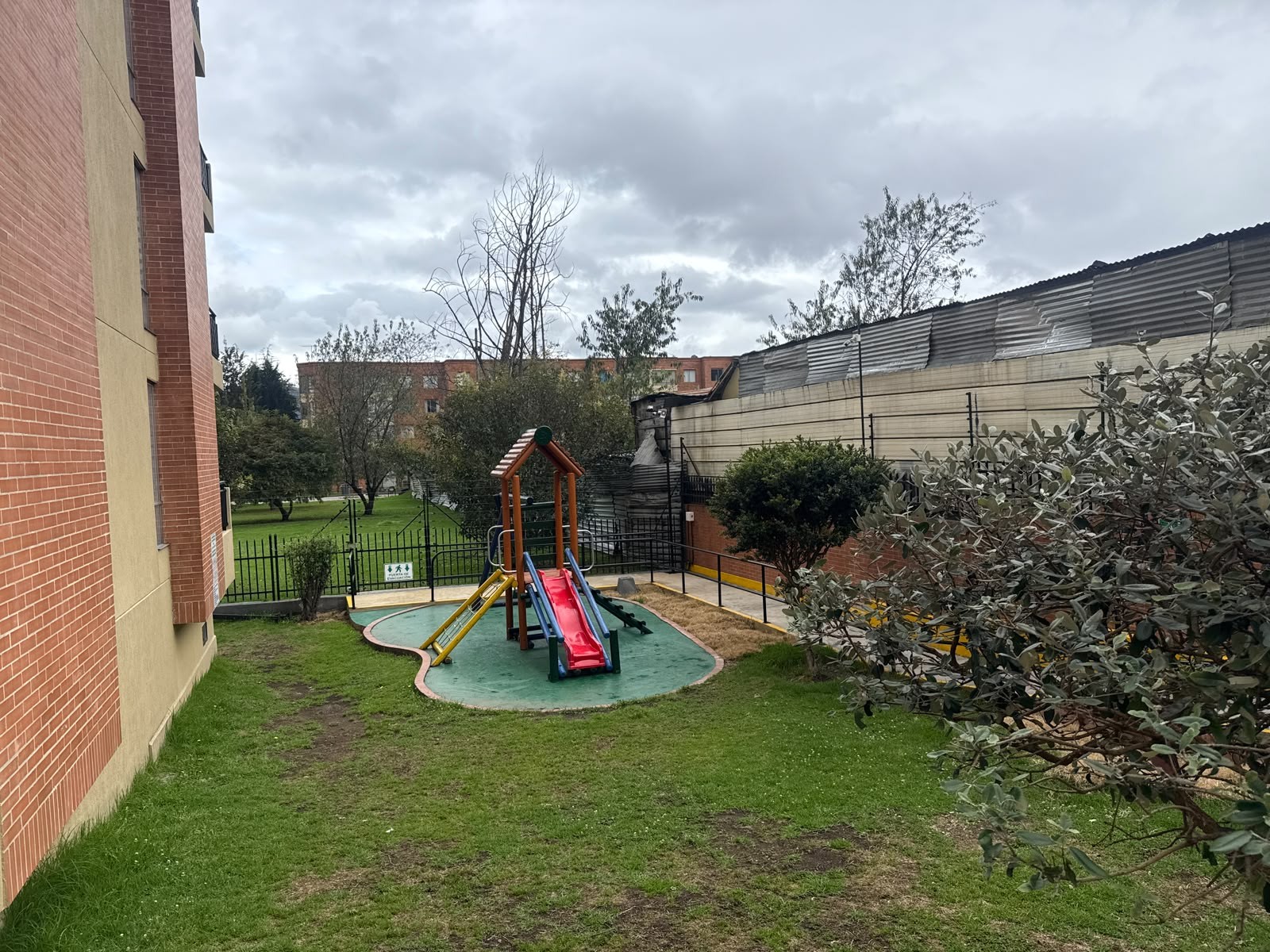 Apartamento en venta en Portales Del Norte, Bogotá · foto 4 de 20