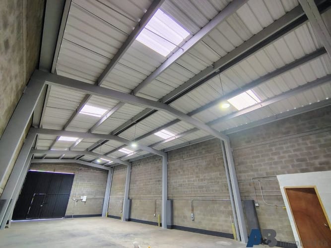 Bodega en arriendo en Calle Larga, Sabaneta, 180 m² · foto 3 de 9
