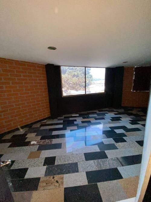 Bodega en arriendo en San Diego, Medellín, 370 m² · foto 7 de 20