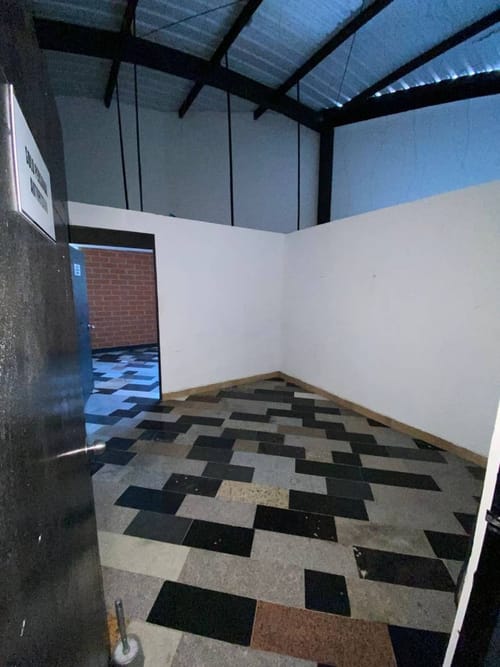 Bodega en arriendo en San Diego, Medellín, 370 m² · foto 9 de 20