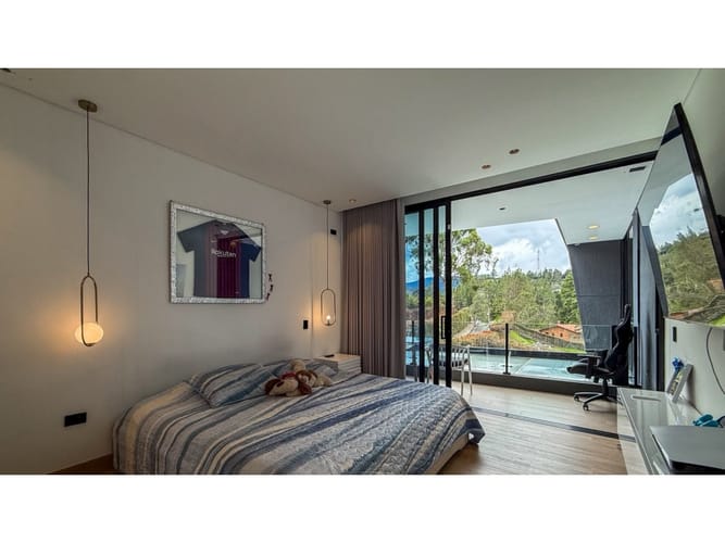 Casa de 3 alcobas en venta en Las Palmas, Medellín, 495 m² · foto 24 de 24