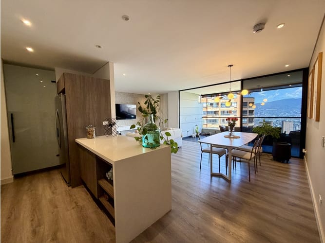 Apartamento de 1 alcoba en venta en Transversal Superior, Medellín, 89 m² · foto 2 de 18