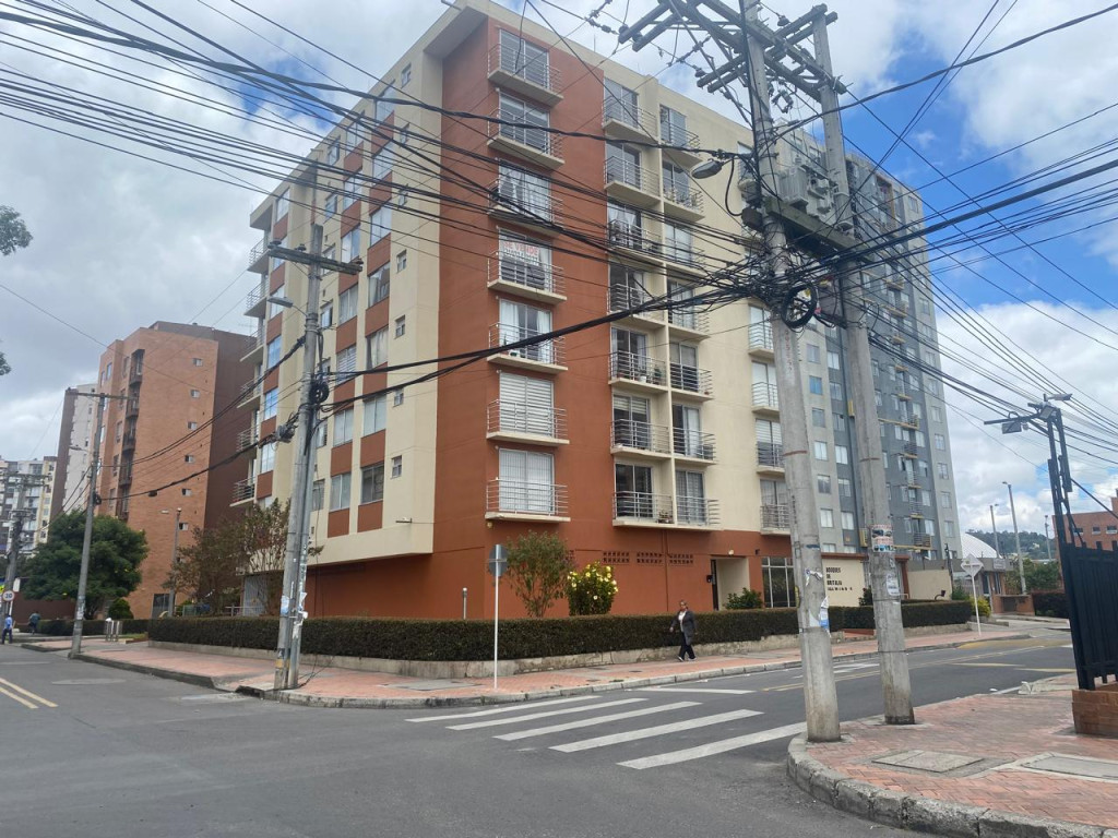 Apartamento en venta en Britalia, Bogotá · foto 2 de 19