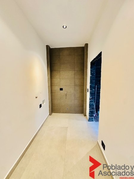 Casa en arriendo en El Poblado, Medellín · foto 3 de 19