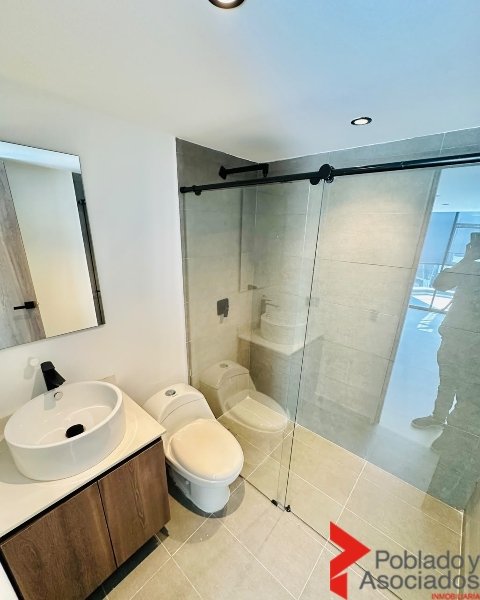 Casa en arriendo en El Poblado, Medellín · foto 5 de 19