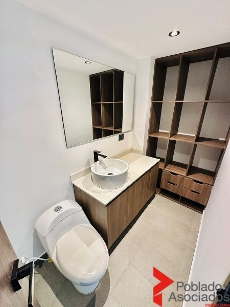 Casa en arriendo en El Poblado, Medellín · foto 13 de 19