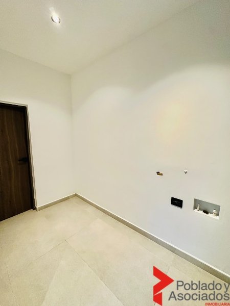 Casa en arriendo en El Poblado, Medellín · foto 15 de 19