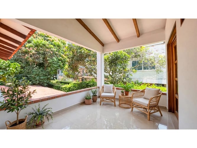 Casa de 5 alcobas en venta en El Hormiguero, Cali, 564 m² · foto 2 de 24