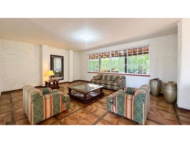 Casa de 5 alcobas en venta en El Hormiguero, Cali, 564 m² · foto 17 de 24