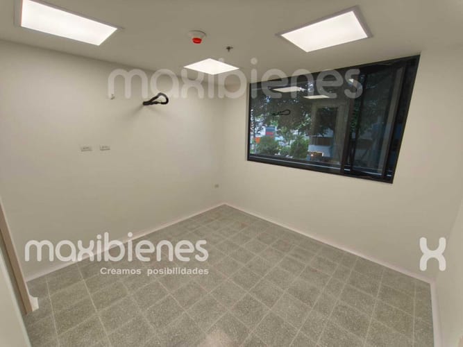 Oficina en arriendo en Los Colores, Medellín, 35 m² · foto 5 de 10