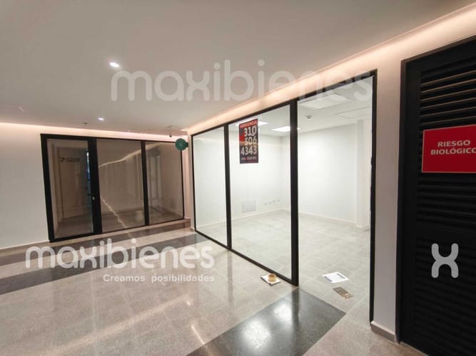 Oficina en arriendo en Los Colores, Medellín, 35 m² · foto 6 de 10