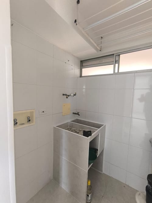 Apartamento de 2 alcobas en venta en Provenza, Bucaramanga, 59 m² · foto 4 de 12