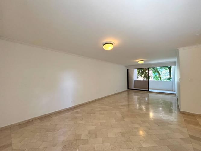 Apartamento de 3 alcobas en arriendo en Santa María De Los Ángeles, Medellín, 134 m² · foto 2 de 16