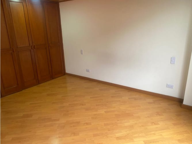 Apartaestudio en venta en Chico Norte, Bogotá, 52 m² · foto 8 de 13