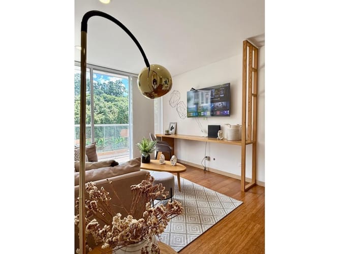 Apartamento de 2 alcobas en venta en El Poblado, Medellín, 75 m² · foto 6 de 17