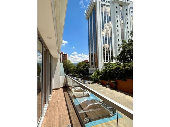 Apartamento de 2 alcobas en venta en El Poblado, Medellín, 75 m² · foto 17 de 17