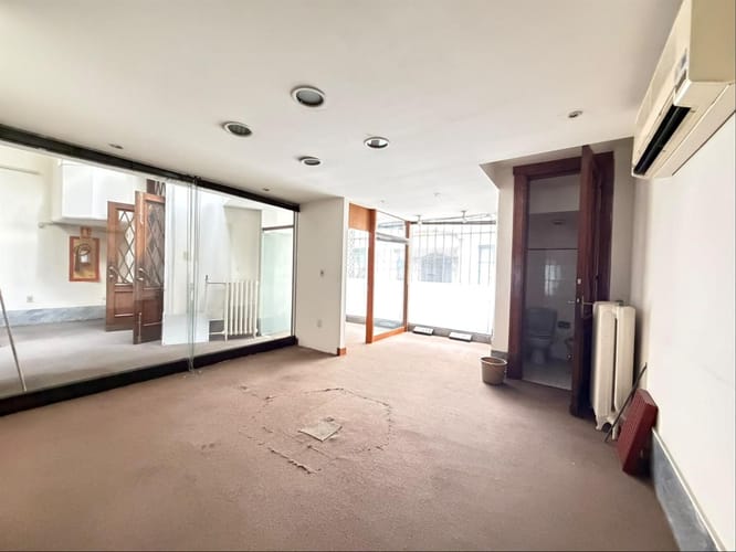 Local Comercial en Alquiler · Foto 3