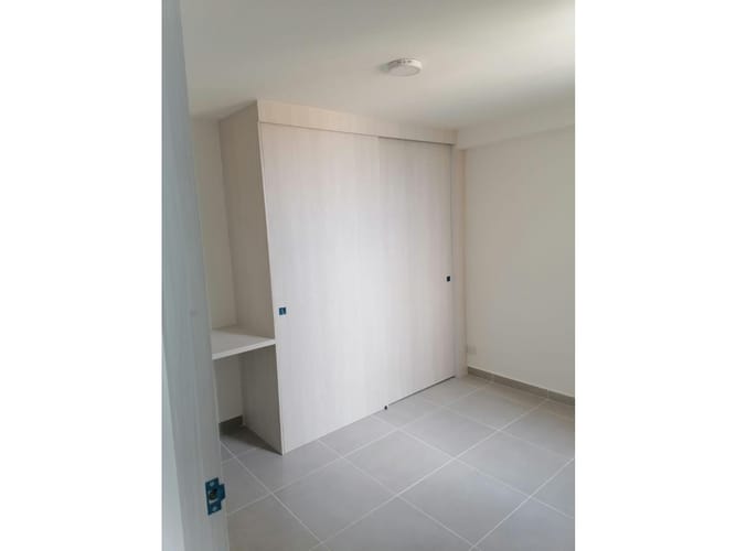 Apartamento de 3 alcobas en venta en Cabecera San Antonio De Prado, Medellín, 52 m² · foto 12 de 14