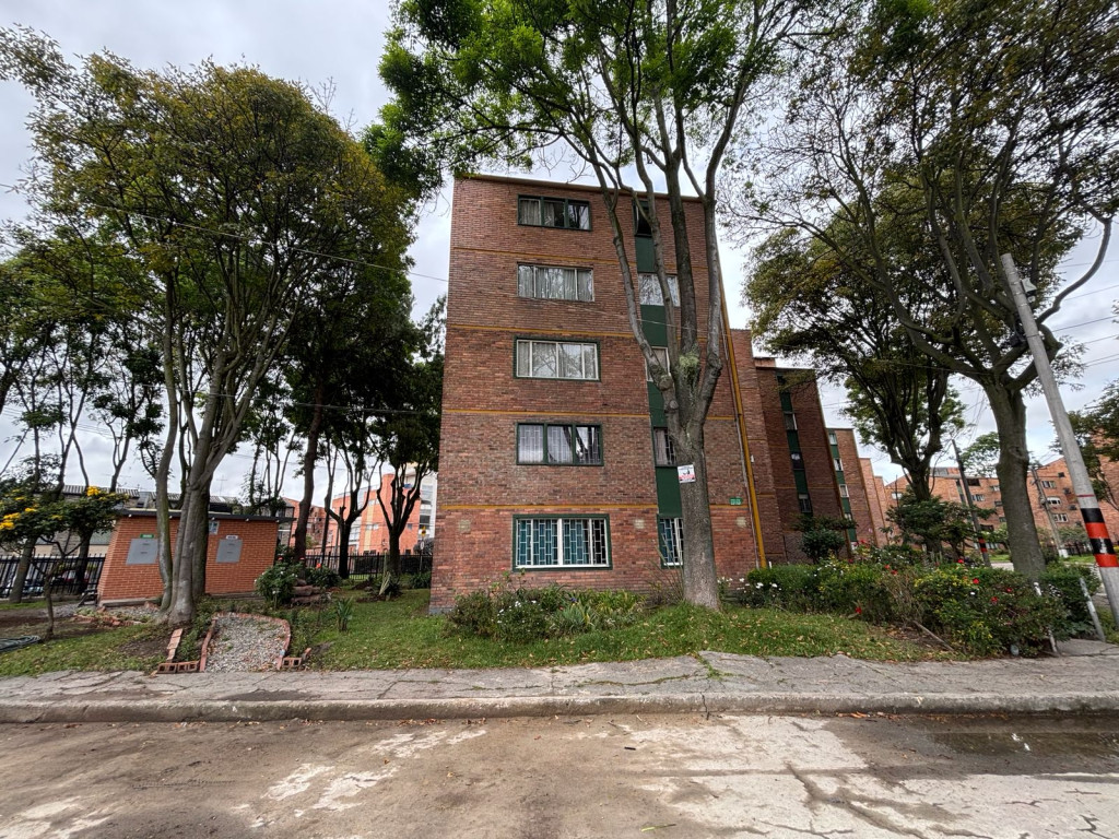 Apartamento en venta en Timiza, Bogotá · foto 2 de 19