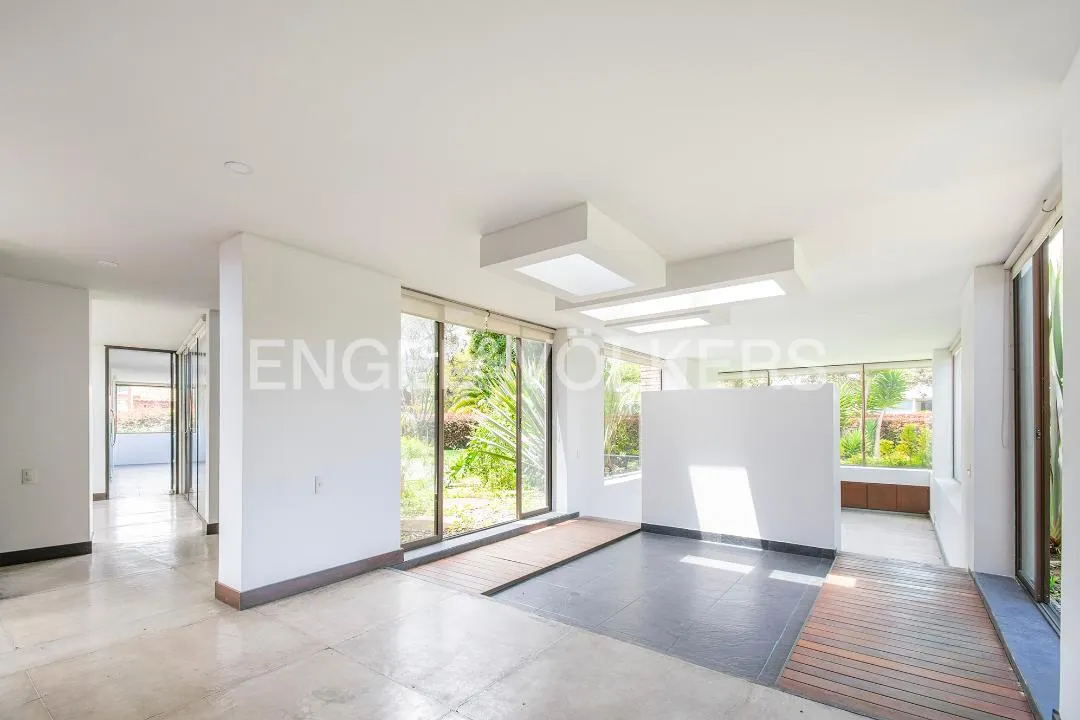 Casa en venta en Guaymaral, Bogotá · foto 2 de 18