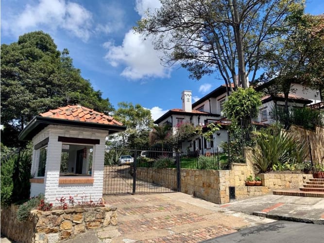 Casa de 3 alcobas en venta en Cerros De Niza, Bogotá, 600 m² · foto 12 de 14