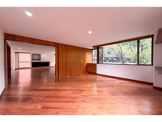 Apartamento de 4 alcobas en venta en El Nogal, Bogotá, 231 m² · foto 5 de 19