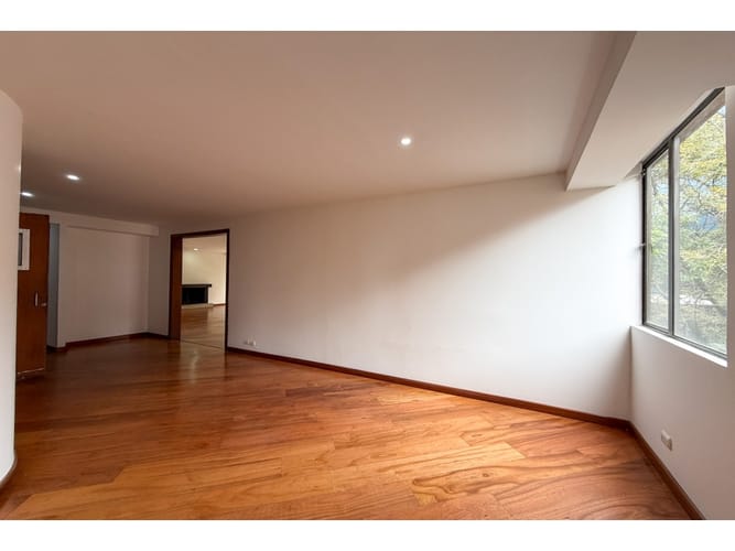 Apartamento de 4 alcobas en venta en El Nogal, Bogotá, 231 m² · foto 8 de 19