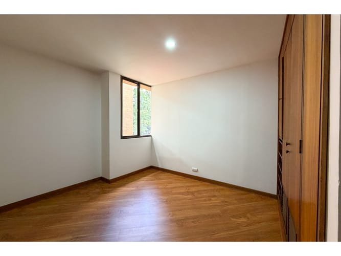Apartamento de 4 alcobas en venta en El Nogal, Bogotá, 231 m² · foto 14 de 19