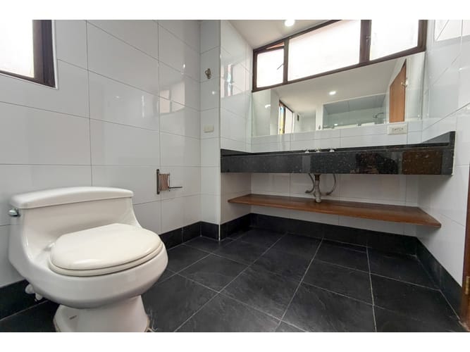 Apartamento de 4 alcobas en venta en El Nogal, Bogotá, 231 m² · foto 19 de 19