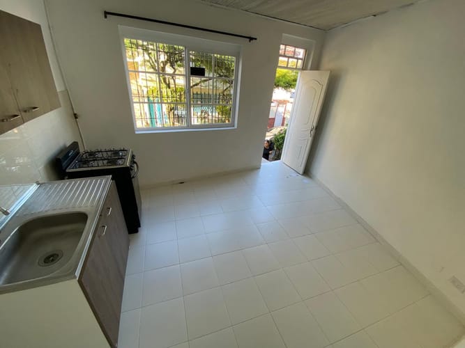 Apartamento de 3 alcobas en venta en San Cayetano, Cali, 37 m² · foto 11 de 13