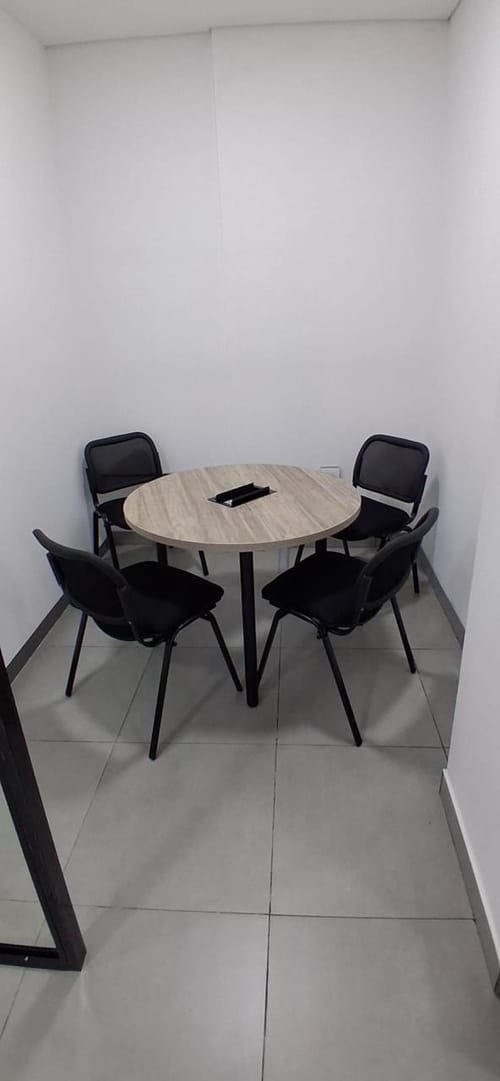 Oficina en arriendo en Versalles, Cali, 300 m² · foto 2 de 17