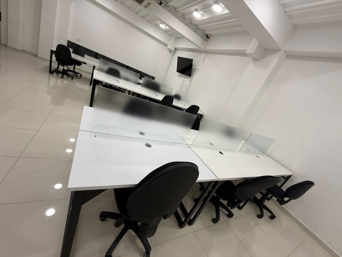 Oficina en arriendo en Versalles, Cali, 300 m² · foto 12 de 17