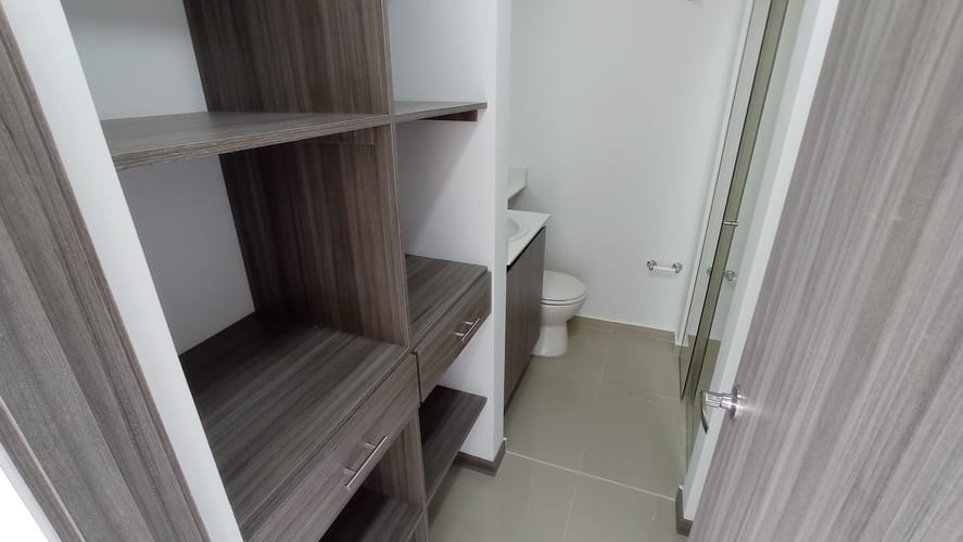 Apartamento en venta en Ditaires, Itagüí, 69 m² · foto 3 de 10