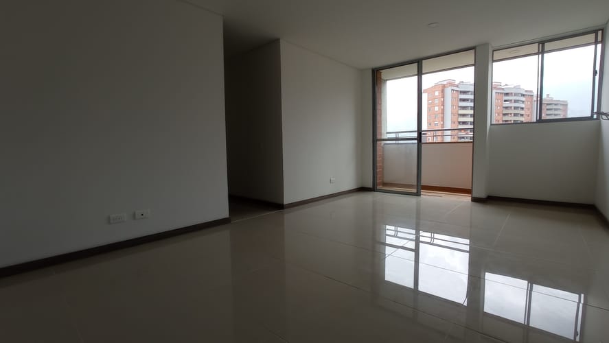 Apartamento en venta en Ditaires, Itagüí, 69 m² · foto 8 de 10