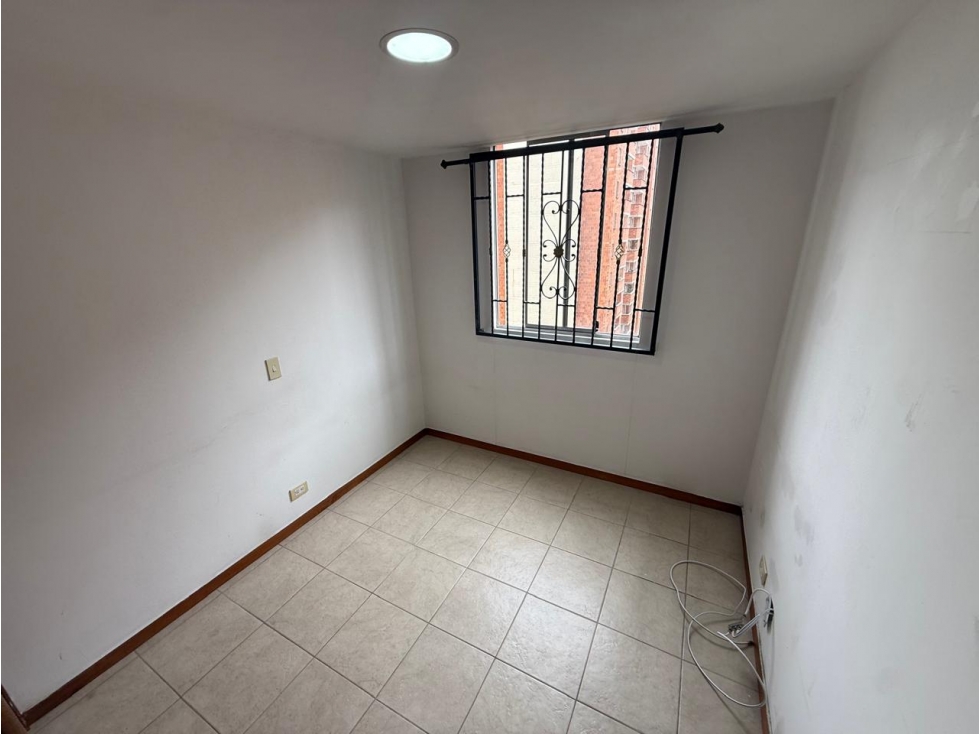 Apartamento en arriendo en Los Colores, Medellín · foto 13 de 17