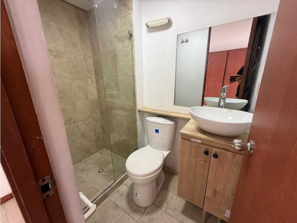 Apartamento en arriendo en Los Colores, Medellín · foto 16 de 17