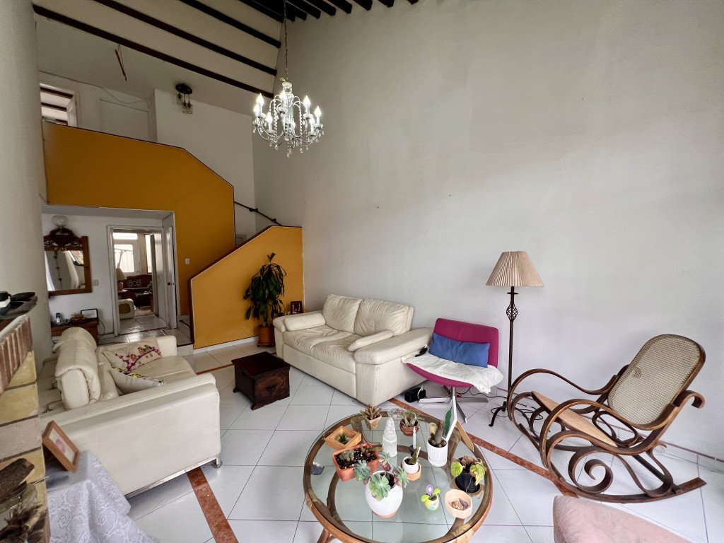 Casa en venta en Alhambra, Bogotá · foto 2 de 22
