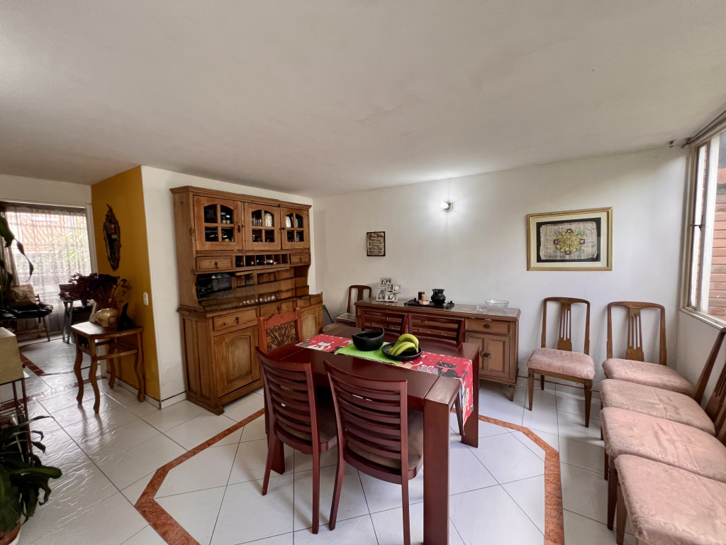 Casa en venta en Alhambra, Bogotá · foto 8 de 22