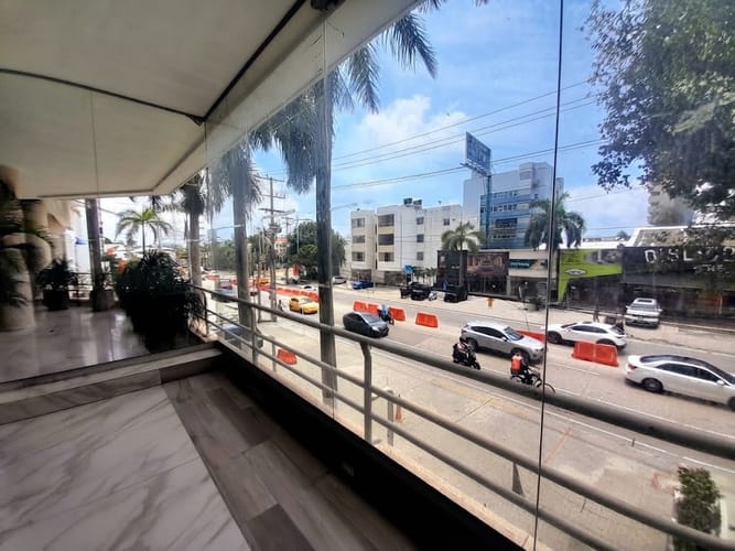 Local en arriendo en Bocagrande, Cartagena, 136 m² · foto 3 de 8