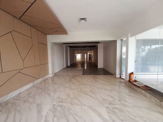 Local en arriendo en Bocagrande, Cartagena, 136 m² · foto 4 de 8