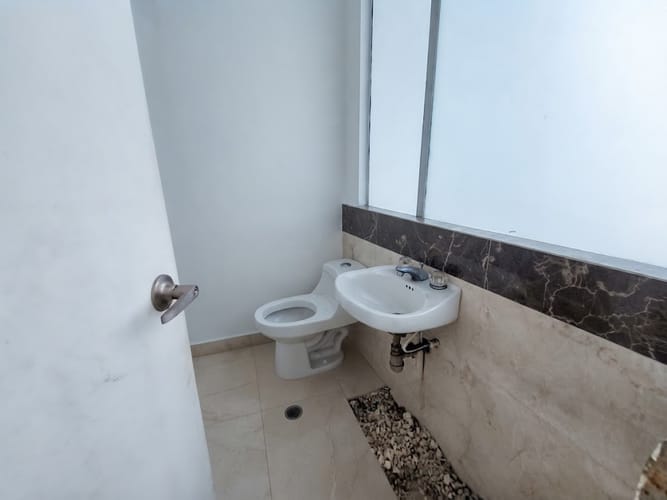 Local en arriendo en Bocagrande, Cartagena, 136 m² · foto 8 de 8