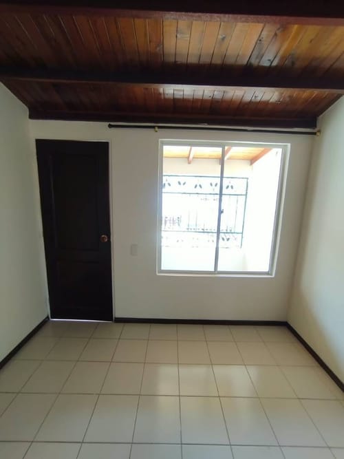 Casa de 4 alcobas en arriendo en Quinta Granada, Piedecuesta, 120 m² · foto 9 de 24