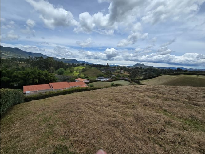 Lote en venta en La Sonadora, El Carmen de Viboral, 2400 m² · foto 6 de 24