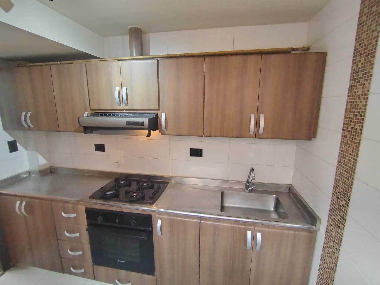 Apartamento en venta en Castilla, Bogotá · foto 3 de 18