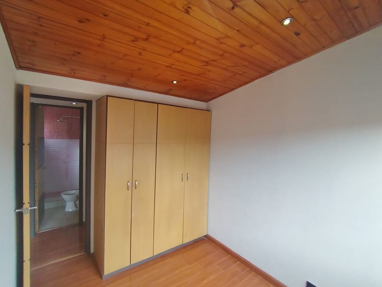 Apartamento en venta en Castilla, Bogotá · foto 6 de 18