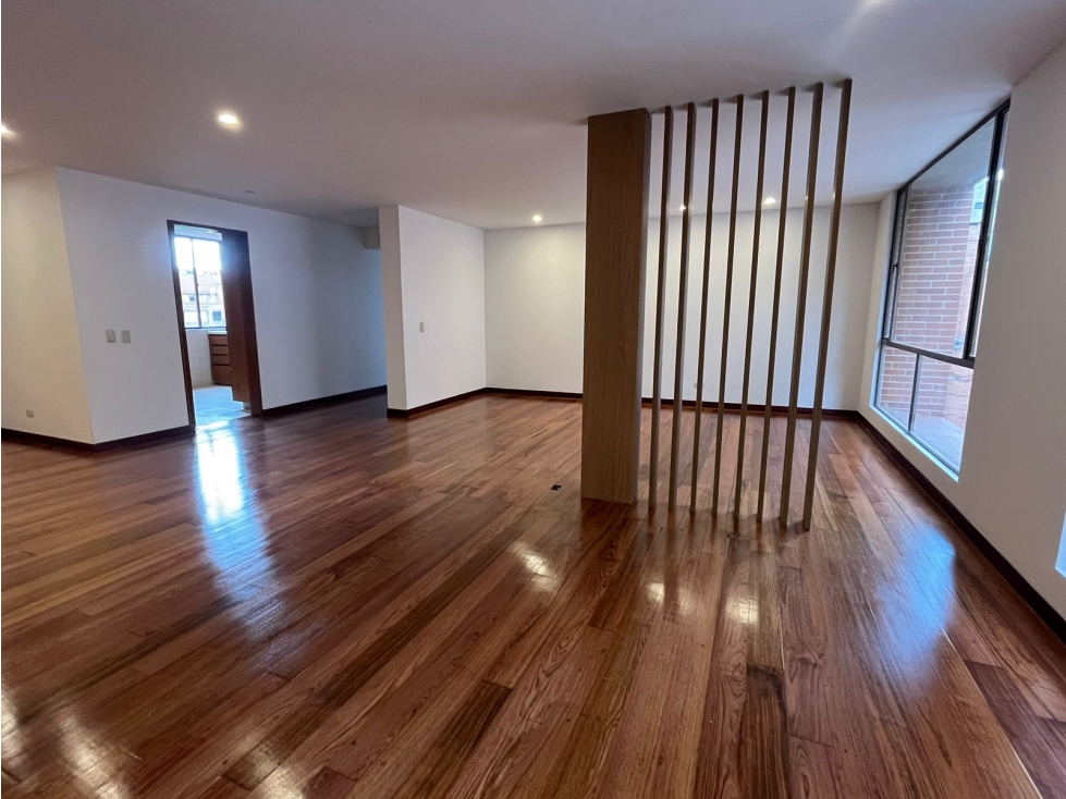 Apartamento en venta en Santa Barbara, Bogotá · foto 3 de 15