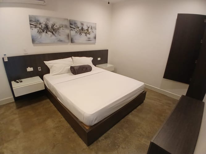 Casa de 12 alcobas en venta en Manila, Medellín, 468 m² · foto 3 de 15