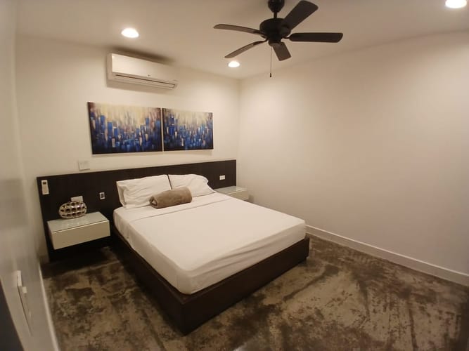 Casa de 12 alcobas en venta en Manila, Medellín, 468 m² · foto 5 de 15